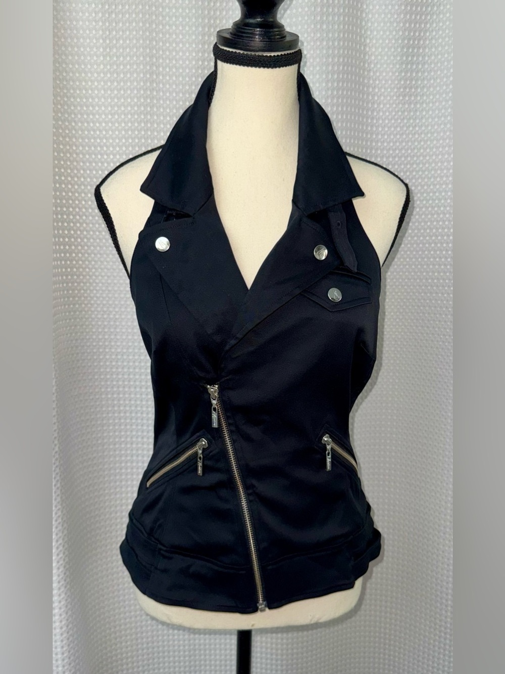 Marciano by Guess Halter sleeveless Black vest size medium - Picture 1 of 11